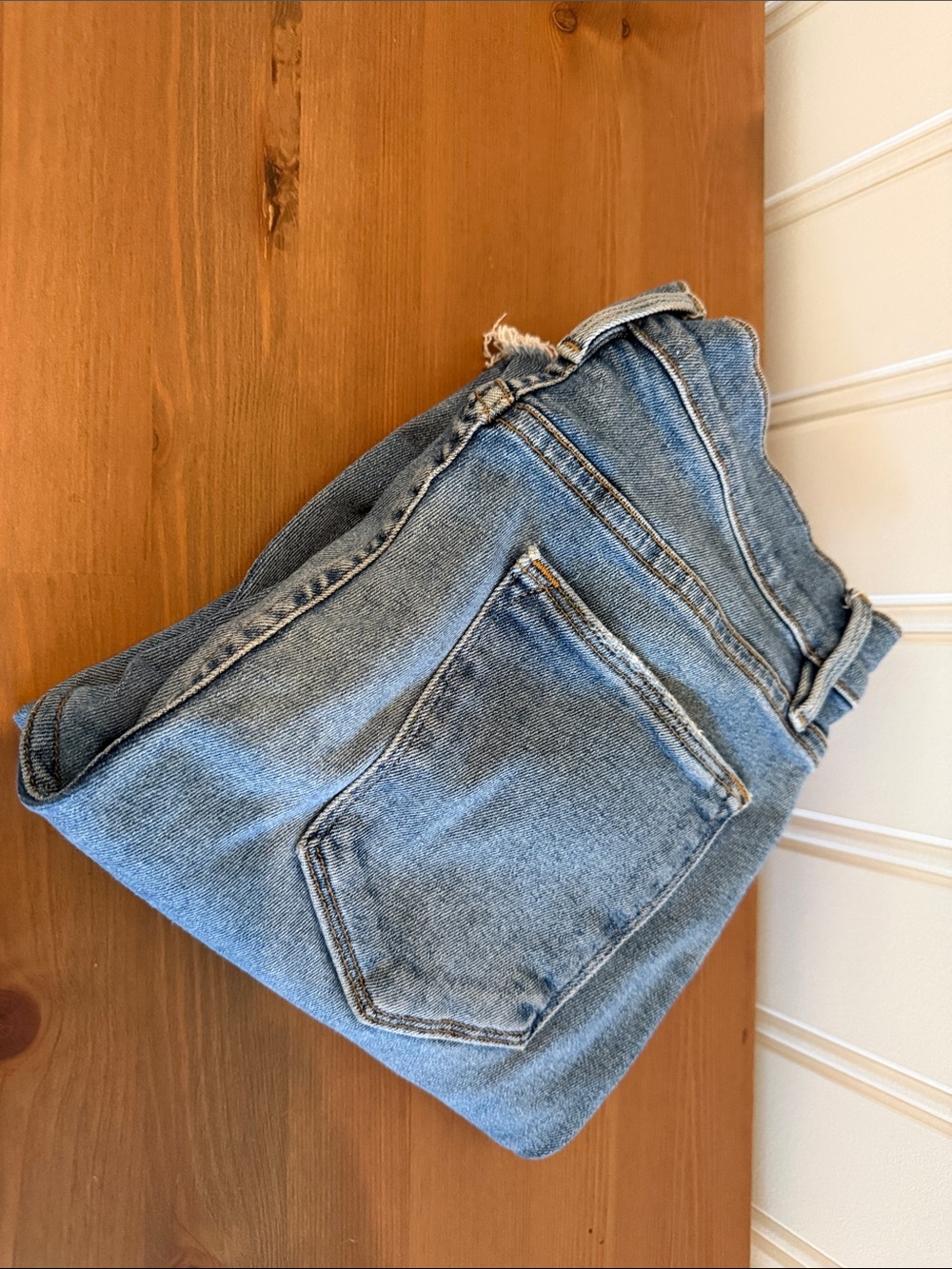 Frame Denim High-Rise Light Blue Jeans